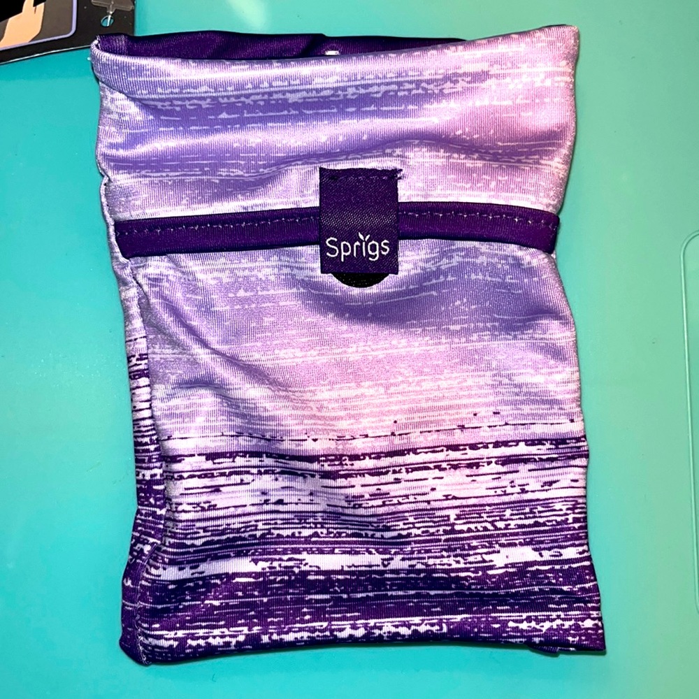 Sprigs Phone Wrist Wallet - With two Pockets